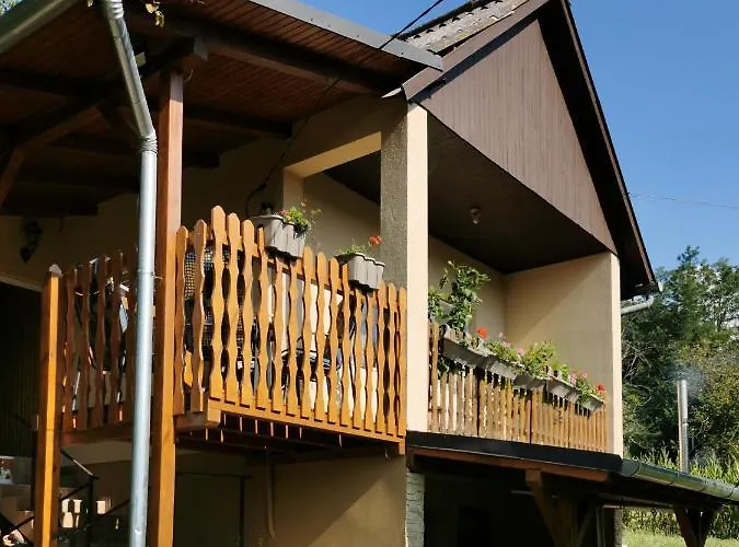 Lipics Part דירה